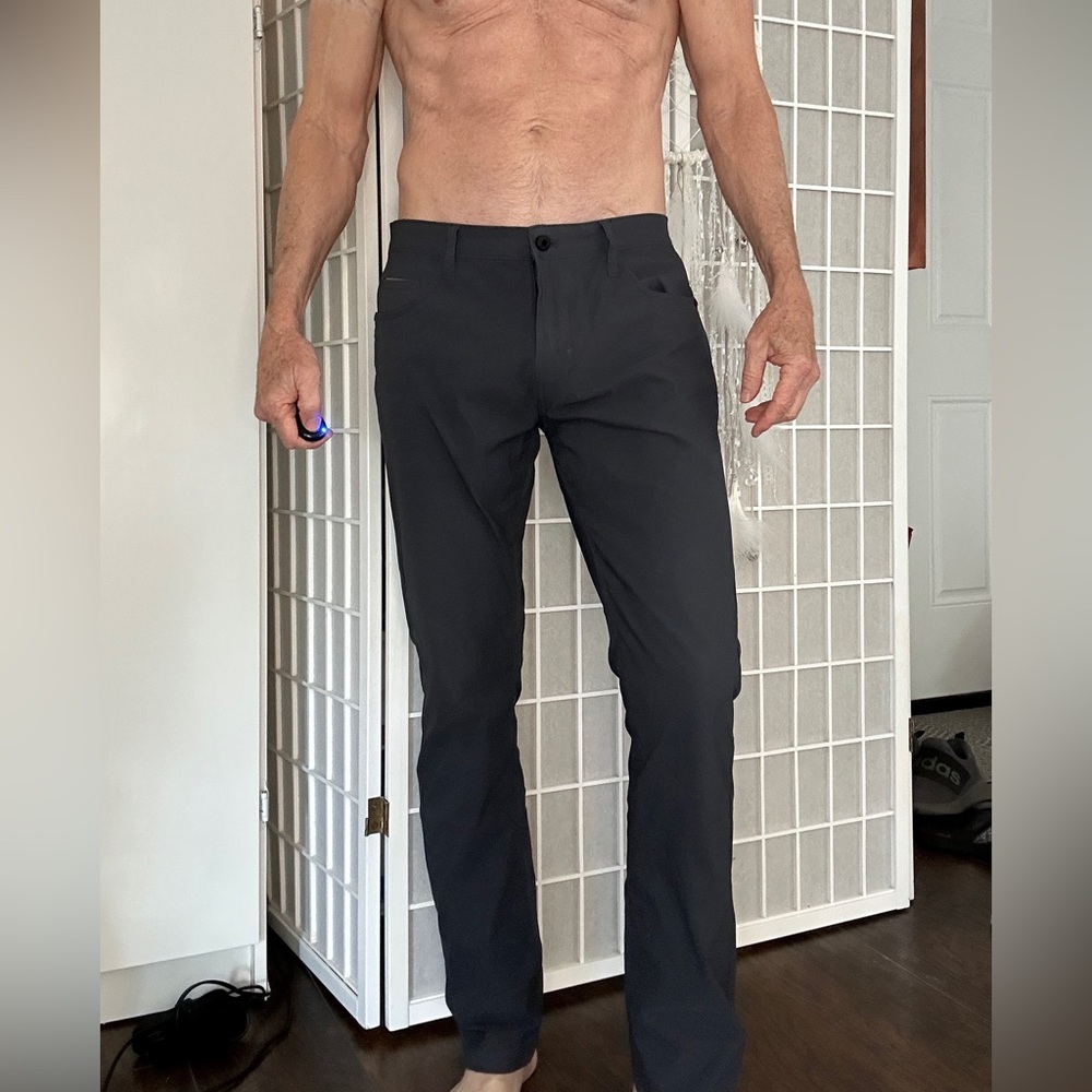 Kenneth Cole stretch slacks! Super comfortable! Worn 4 times for modeling!